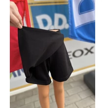 Fekete szoknyás rövidnadrág