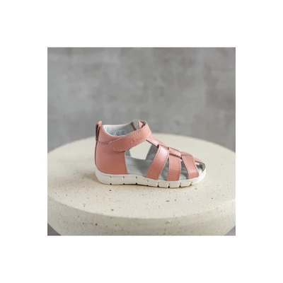 TD Shoes Zárt Szandál